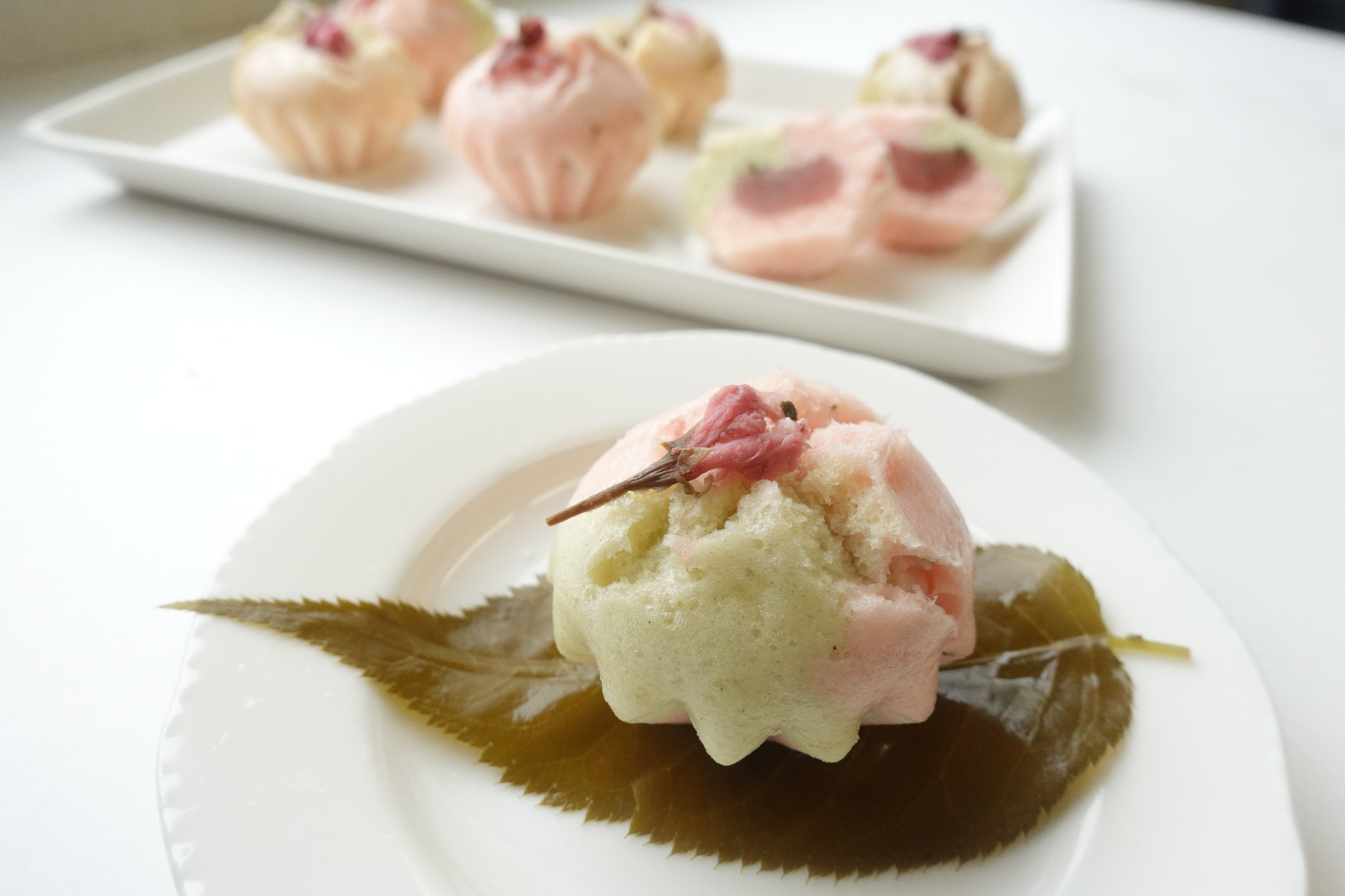 桜餡入り蒸しパンの画像